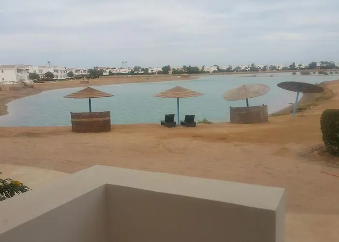 Twin Lagoon At White El Gouna * 洪加達