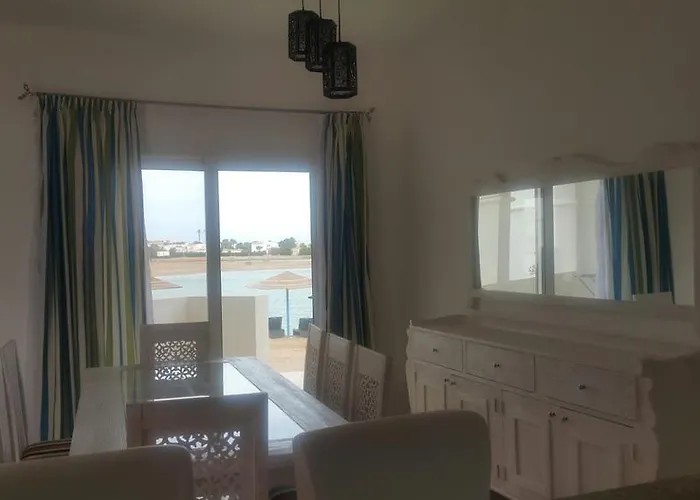 Twin Lagoon At White El Gouna